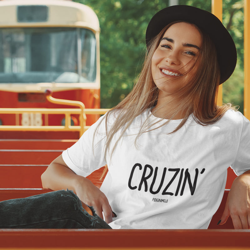 "CRUZIN'" Women’s Pidginmoji Light Short Sleeve T-shirt