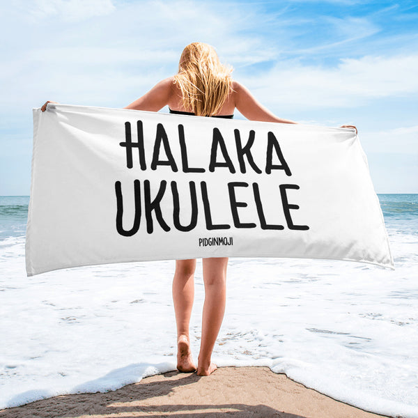 "HALAKAUKULELE" PIDGINMOJI Beach Towel